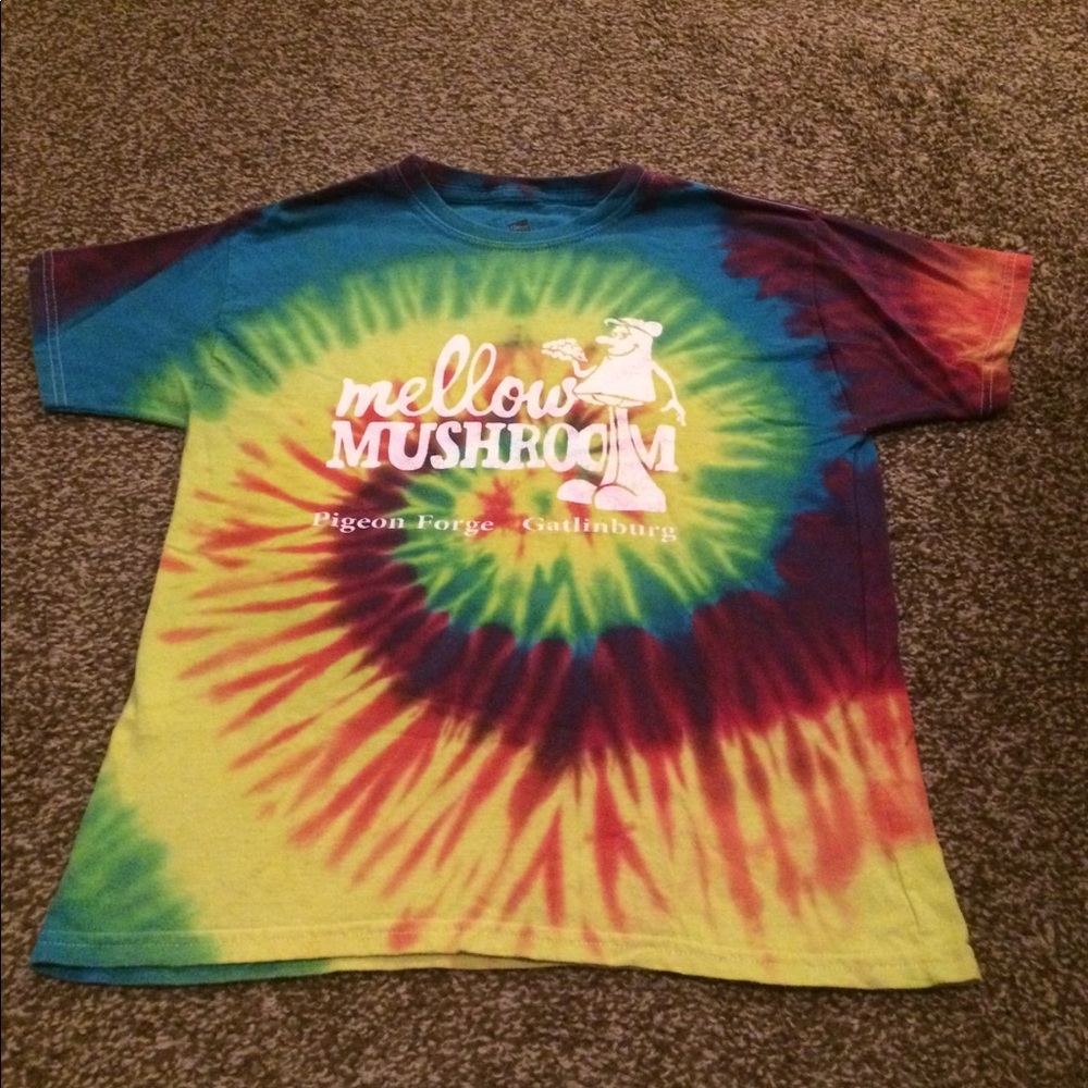 Mellow Mushroom Tee